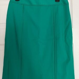 White House Black Market Kelly Green pencil skirt